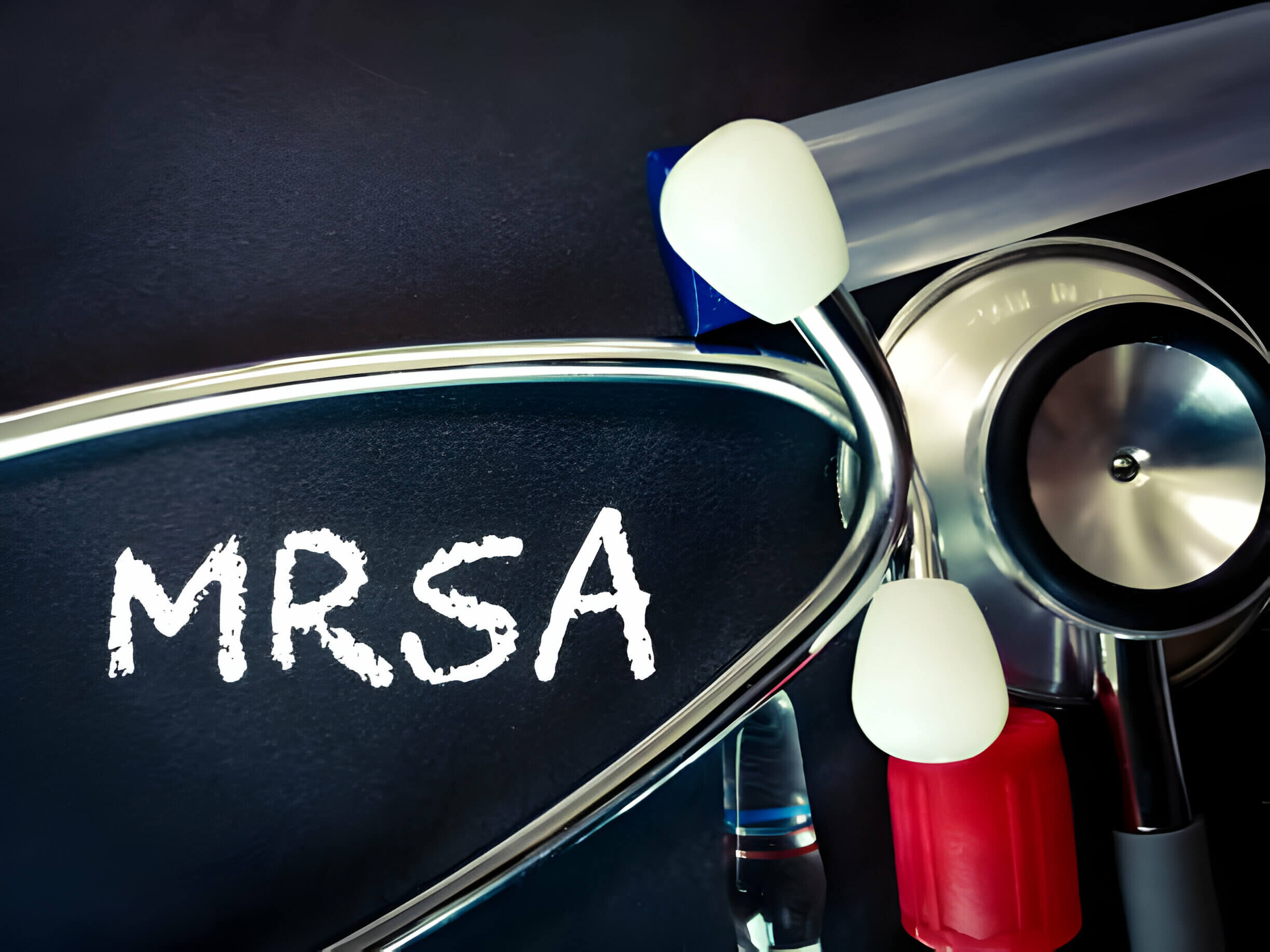 MRSA 或耐甲氧西林金黄色葡萄球菌，医学概念图